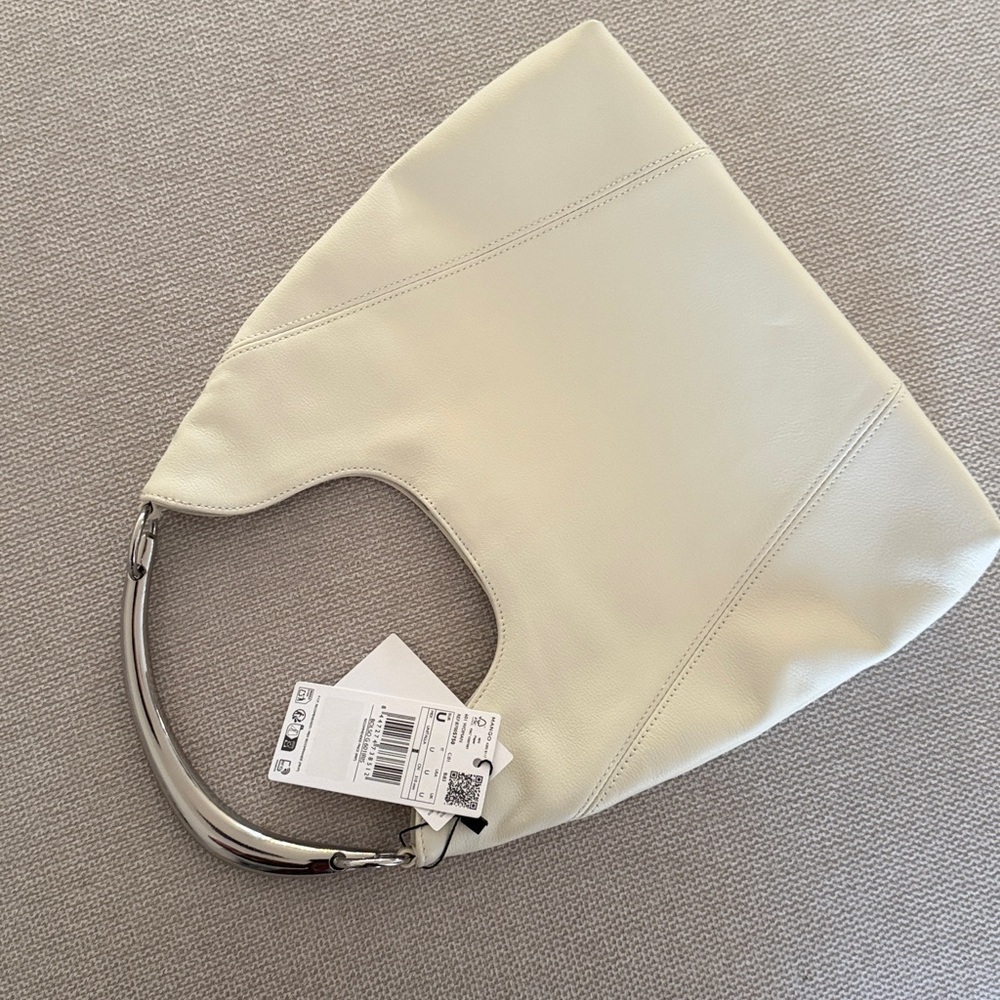 NWT Mango LEATHER SHOULDER BAG WITH
METAL HANDLE - Picture 6 of 9